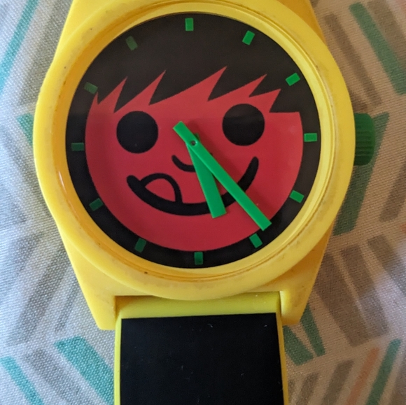 Neff rasta wrist watch - Picture 3 of 5